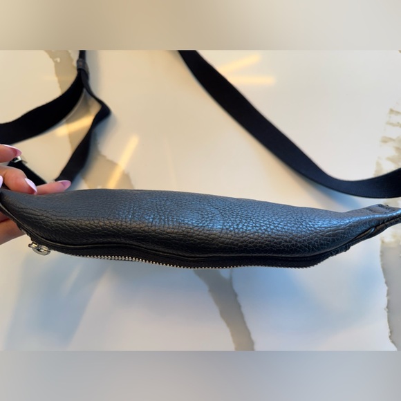 Gucci GG JUMBO SMALL BELT BAG - Picture 6 of 16